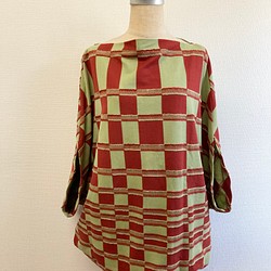促銷價 ★ 時尚圖案 ❤️ 方格蝙蝠袖上衣 紅綠色 (尺碼不限 L ~ LL) 第1張的照片