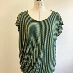 セール価格★カラフルボーダー❤️すそドレープ変形Tシャツ グリーン（サイズフリーL〜 L L） 1枚目の画像