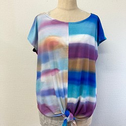 セール価格★手染め風❤️ボーダー柄前リボンのTシャツ　青紫（サイズフリー  M〜L） 1枚目の画像