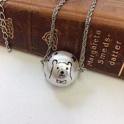 促銷價 ★ 可愛的北極熊❤️ 手寫插圖 純棉珍珠項鍊（鍍銀） 第1張的照片