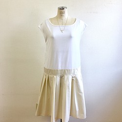 銷售價格★裝束禮服❤️T恤和百褶裙式連衣裙白色米色（免費L〜LL） 第1張的照片