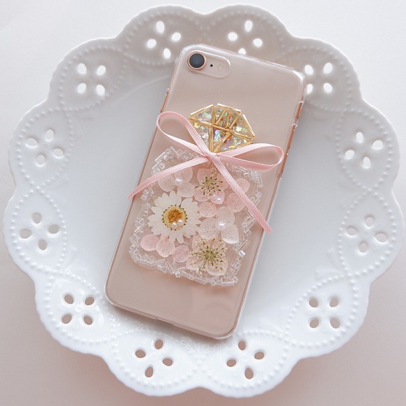 お花の詰まった香水瓶 ﾟスイートピンク スマホケース Iphone専用ページ Iphoneケース カバー Sweetish Flower ﾟ 通販 Creema クリーマ ハンドメイド 手作り クラフト作品の販売サイト