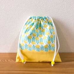 【入学・入園】黄色いお花柄☆給食袋・Mサイズ♪巾着・裏地なし 1枚目の画像
