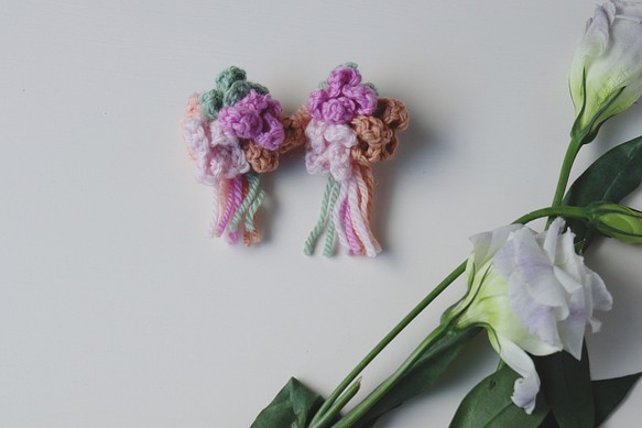 Creema限定　毛糸の花束のピアス⑦ 1枚目の画像