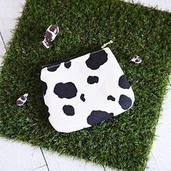 Cow Momo ● 圓包 ● 第1張的照片