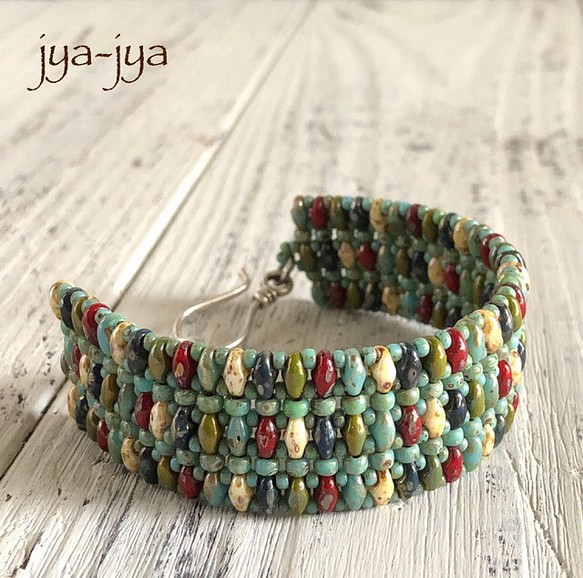 【受注製作】beads bracelet - turquoise mulch 1枚目の画像