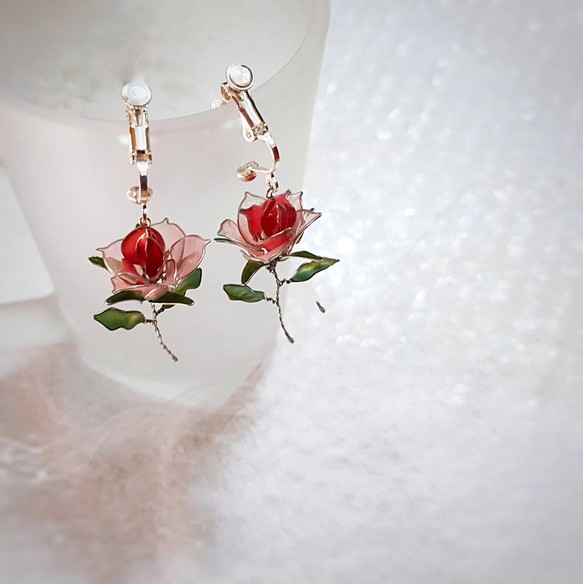 玫瑰物語 玫瑰花耳環 UV水晶花 (粉紅色) 第1張的照片
