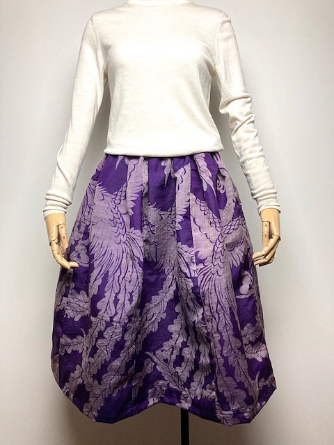 【着物リメイク】タック＆ギャザースカート/紫地に孔雀・ハート 1枚目の画像