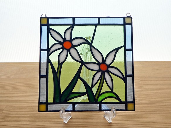 ステンドグラス ミニパネル 野花(白) 15cm 1枚目の画像