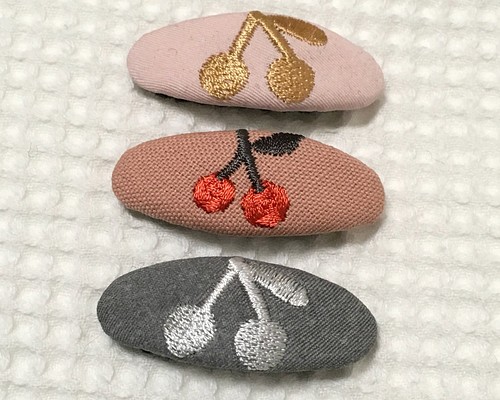 さくらんぼ 刺繍 ヘアピン パッチンピン フェルトピン チェリー ヘア