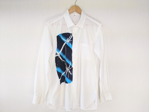 &lt;Tsumugi Labo&gt;只有L大小有鬆Shibori x圖形超大的襯衫存檔出售50％OFF 第1張的照片
