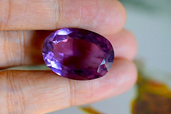 139 特売 上品 一点物 大粒 天然 アメジスト 楕円 アメシスト 紫水晶 ２月誕生石 天然石 ルース 裸石 1枚目の画像