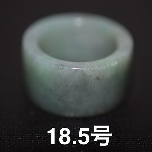 229-4 特売 18.5号 天然 A貨 グレー 翡翠 リング 板指 広幅 指輪 硬玉 ...