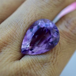 119 上品 一点物 天然 大粒 アメジスト 雫 アメシスト 紫水晶 ２月誕生石 天然石 ルース 裸石 1枚目の画像