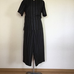 襟元Ｖ開きのブラウス       大島紬     着物リメイク 1枚目の画像