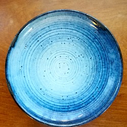 湖面の青のお皿 1枚目の画像