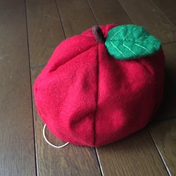リンゴ　帽子　子供用　フエルト　ギッズサイズ 1枚目の画像