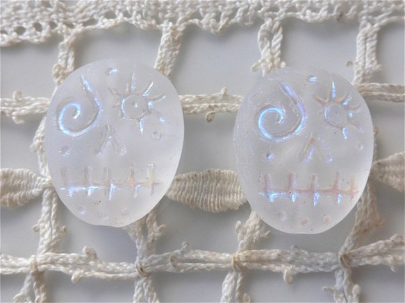 骸骨氷 チェコビーズCzech 最新デザインの Glass Beads２個 見事な