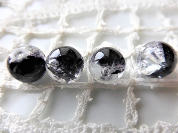 チェコビーズCzech Glass Beads白黒ヒビ10個 1枚目の画像