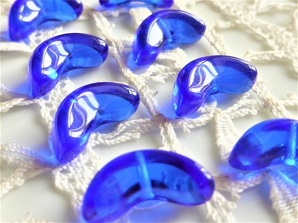 捷克玻璃珠8透明藍色螺母 第1張的照片