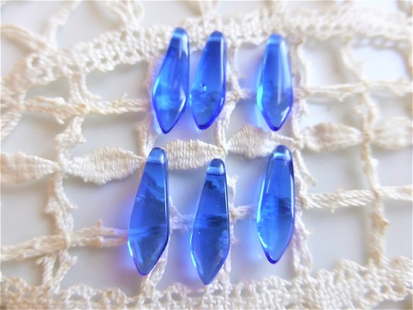 ダガー　透明青　Czech Glass Beads６個 1枚目の画像