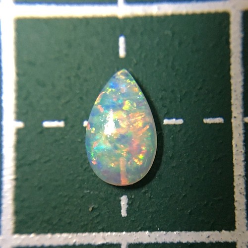 天然オパール》 オーストラリア産 0.1２ct ⑪ 天然石 イノセ宝石東京 