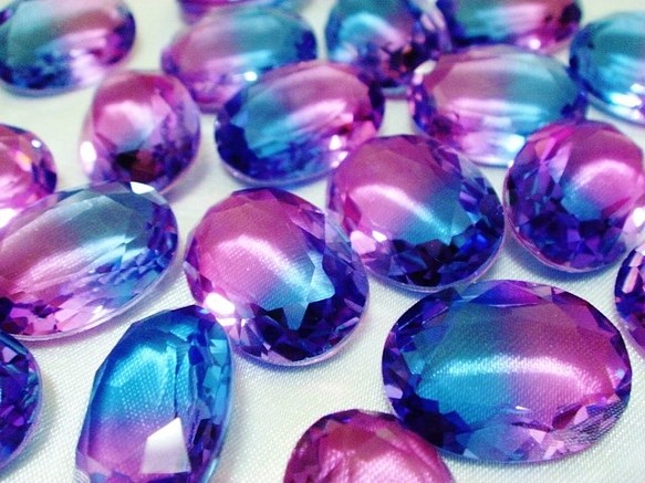 合成トルマリン風・バイカラービジュー・オーバルカット(青×紫ピンク色)3個セット 1枚目の画像