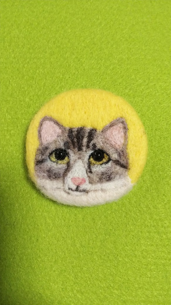 羊毛フェルト ブローチ  猫 1枚目の画像