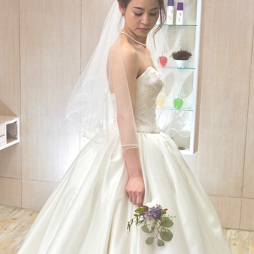 ウェディングドレス【極美品】タカミブライダル ビーズベール ショート 結婚式