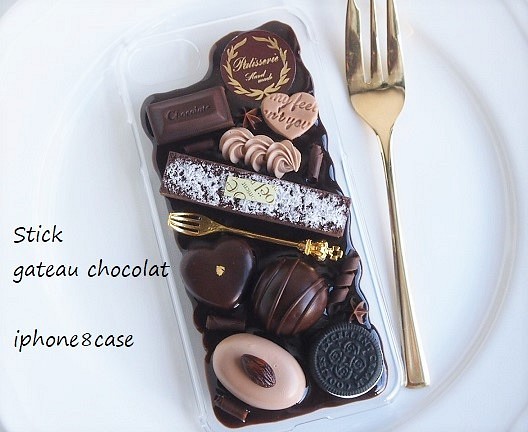 スティックガトーショコラとチョコレートのiPhoneケース 1枚目の画像