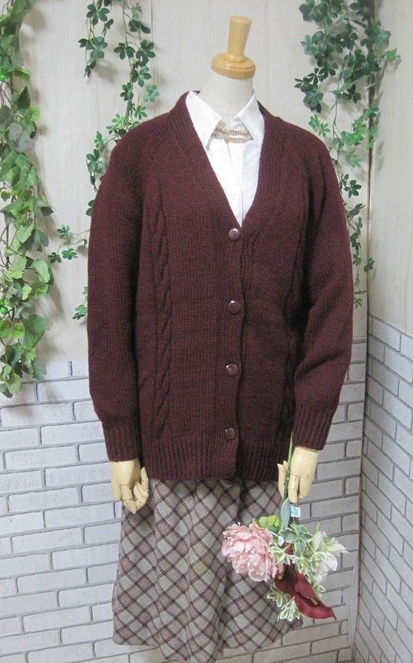 カーディガン　ウール100％手編みなのに安価　ゆったりサイズ　KS057 1枚目の画像