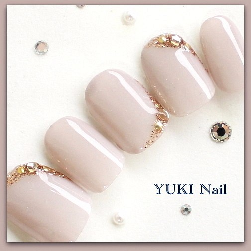 シンプルネイル 付け爪 ネイルチップ ネイル 上品 華やか シンプル 綺麗 ジェル ネイルチップ ネイルシール Yuki Nail 通販 Creema クリーマ ハンドメイド 手作り クラフト作品の販売サイト