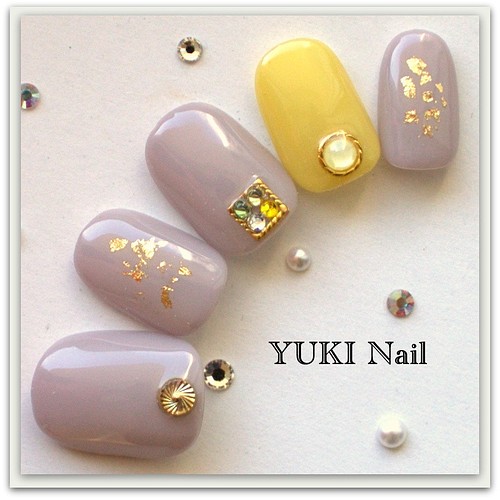 春夏イエロー 付け爪 ネイルチップ ネイル 上品 華やか シンプル 綺麗 ジェル ネイルチップ ネイルシール Yuki Nail 通販 Creema クリーマ ハンドメイド 手作り クラフト作品の販売サイト