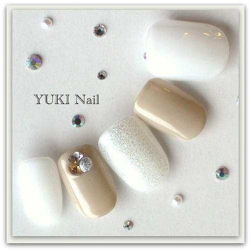 ｖカットストーン ネイルチップ ネイルシール Yuki Nail 通販 Creema クリーマ ハンドメイド 手作り クラフト作品の販売サイト