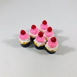 デコパーツ カップケーキ 食べ物 A-8 1枚目の画像