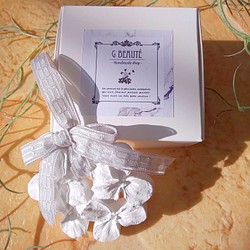 【送料無料】リボン付き紫陽花のアロマストーン 1枚目の画像