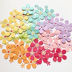 クラフトパンチのお花と葉っぱのセット〜カラフル 1枚目の画像