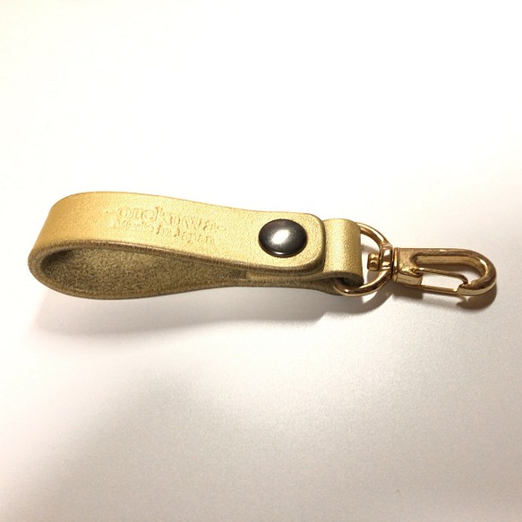 ≪銷售≫原創皮帶環鑰匙扣金色黑色黑色按鈕 第1張的照片