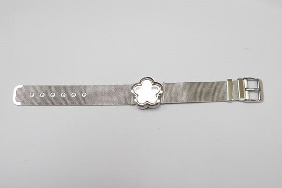 SHAREKI ガラスロケット 腕時計Cタイプ 花型 シルバー 1枚目の画像