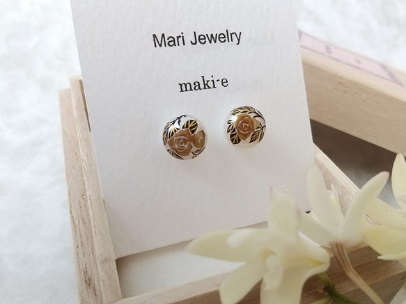 蒔絵パールピアス / 小さなバラ / maki-e pearl earrings / roses