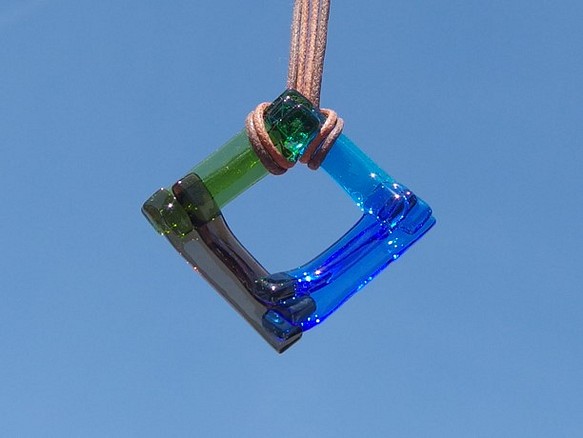 彩色夾層玻璃“Irogasane [Earth]”項鍊 [尺寸可以選擇] [繩子顏色和長度可以選擇] [定做] ≪免運費≫ 第1張的照片