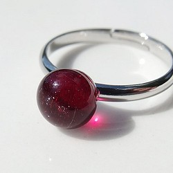 柔軟明亮的玻璃“ Akari [Bordeaux]”小指環[定做] 第1張的照片