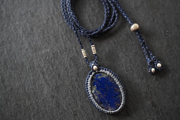 lapis lazuli macramé necklace (starry sky) 1枚目の画像
