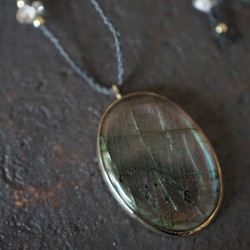 labradorite agate brass necklace (spell) 1枚目の画像