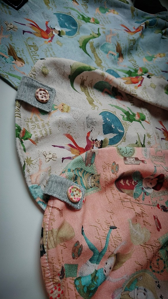 メルヘン・ピーター(水色) 袖フリフリのワンコ服 1枚目の画像