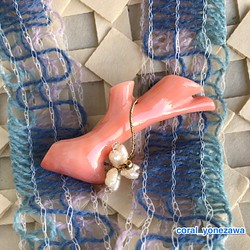アウトレットSALE☆ピンク珊瑚・淡水パール・ワイヤーデザインブローチ現品限り 1枚目の画像