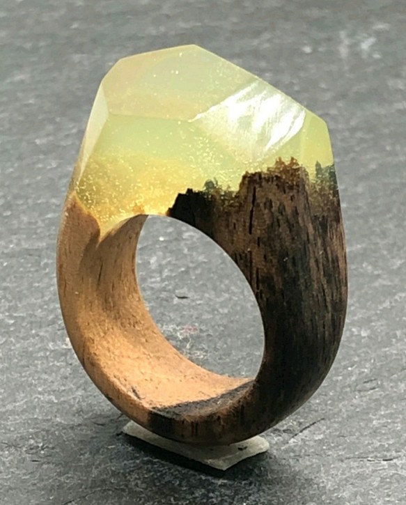 20％OFF&gt;木材樹脂“夢幻般的指環－黑崎” [免費送貨]請讓我們知道您想要的尺寸 第1張的照片
