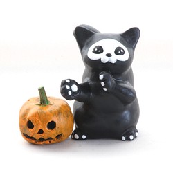 がいこつ猫とかぼちゃ（ハロウィン）猫パンチ 1枚目の画像