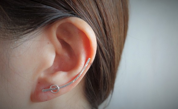 925純銀 個性 一線耳骨夾耳環【日日 hibi jewellery】 第1張的照片