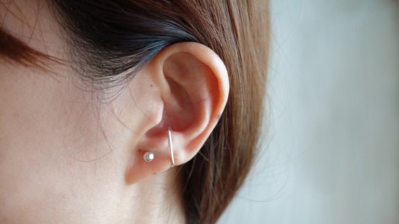 925純銀 個性歐美風 小銀珠耳骨夾耳環/耳窩(單一只)【日日 hibi jewellery】 第1張的照片